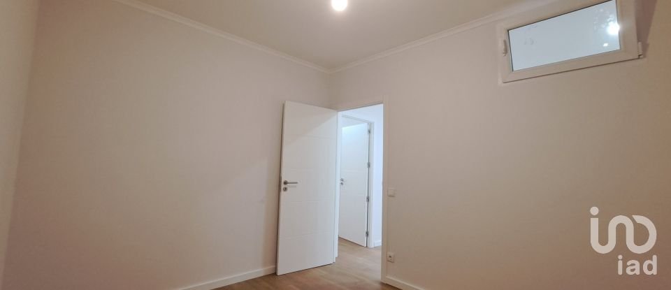 Apartment T2 in Ramada e Caneças of 107 m²