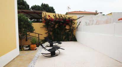 Casa / Villa T3 em Atouguia da Baleia de 148 m²