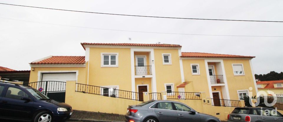 Casa / Villa T3 em Atouguia da Baleia de 148 m²