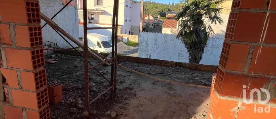 Casa / Villa T3 em Souto da Carpalhosa e Ortigosa de 122 m²