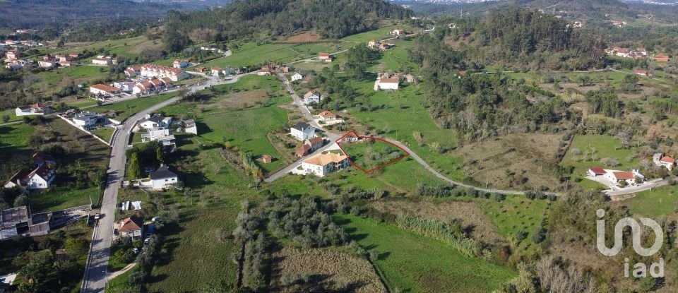 Casa / Villa T3 em Santiago e São Simão de Litém e Albergaria dos Doze de 123 m²