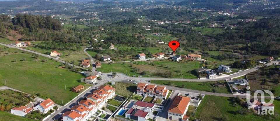 Casa / Villa T3 em Santiago e São Simão de Litém e Albergaria dos Doze de 123 m²