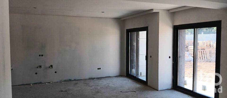 Apartment T2 in Canidelo of 66 m²