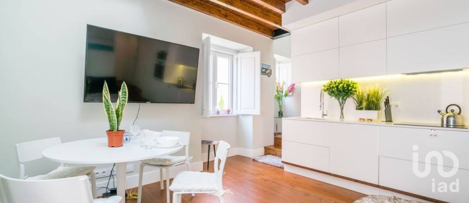 Apartment T2 in Santa Maria Maior of 71 m²