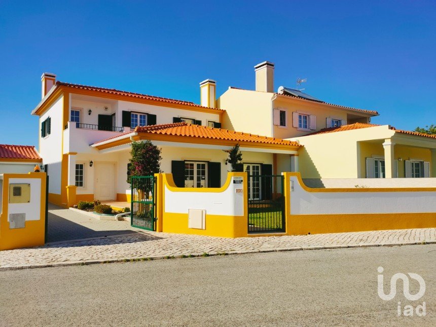 House T4 in Santa Maria, São Pedro e Sobral da Lagoa of 206 m²