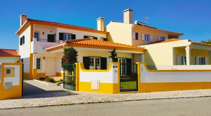 House T4 in Santa Maria, São Pedro e Sobral da Lagoa of 206 m²