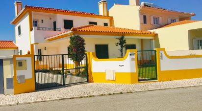 House T4 in Santa Maria, São Pedro e Sobral da Lagoa of 206 m²