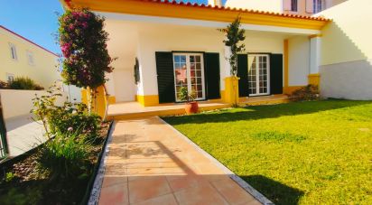 House T4 in Santa Maria, São Pedro e Sobral da Lagoa of 206 m²