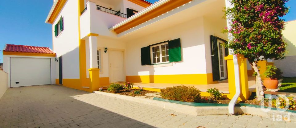 House T4 in Santa Maria, São Pedro e Sobral da Lagoa of 206 m²