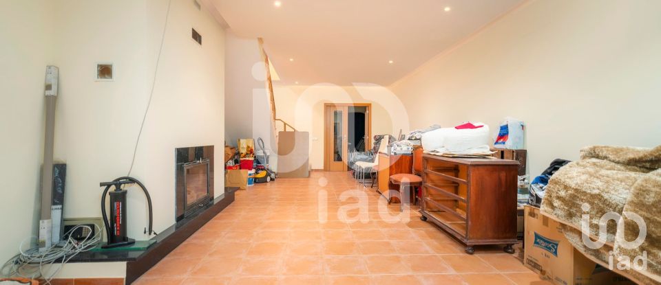 House T3 in Quelfes of 194 m²