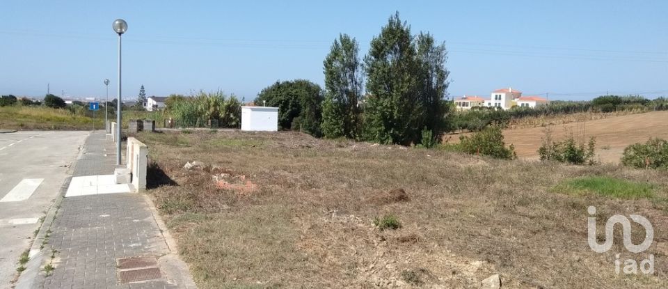 Terreno para construção em Atouguia da Baleia de 210 m²