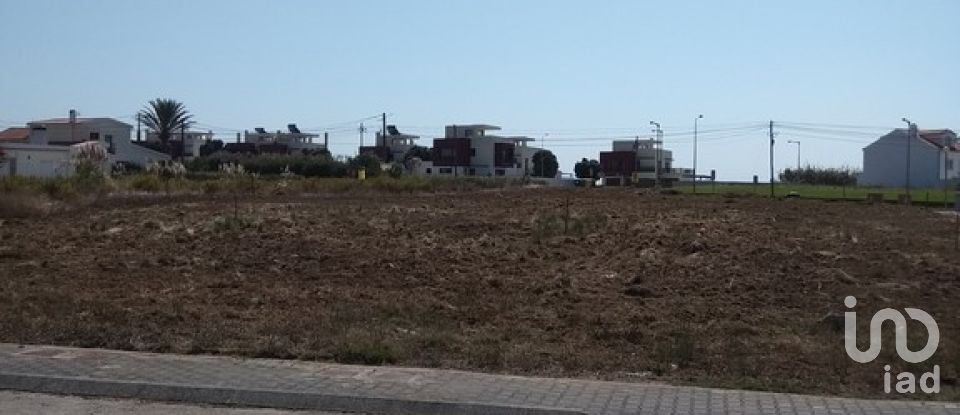 Terreno para construção em Atouguia da Baleia de 210 m²