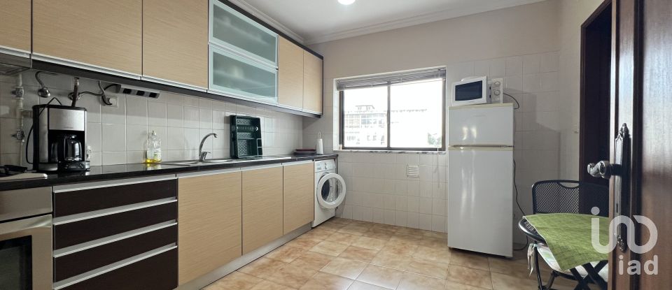 Appartement T2 à Vieira de Leiria de 64 m²