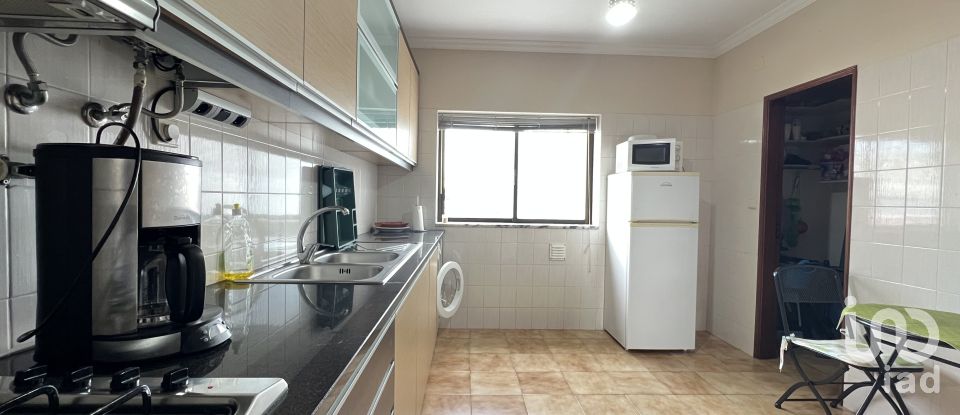 Appartement T2 à Vieira de Leiria de 64 m²