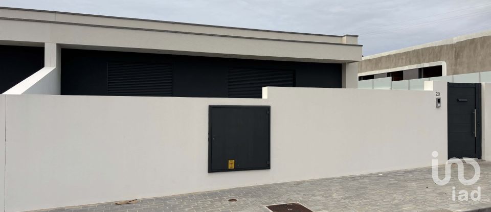 Casa / Villa T3 em Santa Maria da Feira, Travanca, Sanfins e Espargo de 192 m²