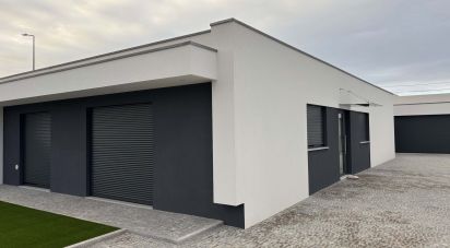 Casa / Villa T3 em Santa Maria da Feira, Travanca, Sanfins e Espargo de 192 m²