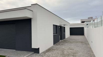 Casa / Villa T3 em Santa Maria da Feira, Travanca, Sanfins e Espargo de 192 m²