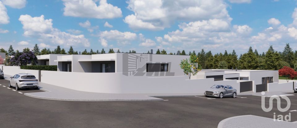 Casa / Villa T3 em Santa Maria da Feira, Travanca, Sanfins e Espargo de 237 m²