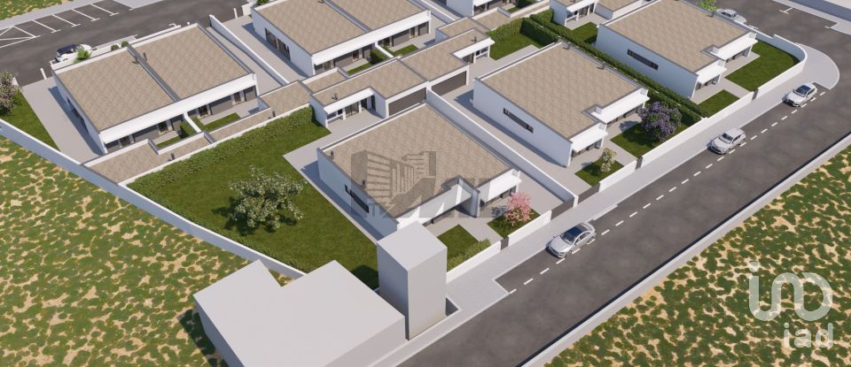 Casa / Villa T3 em Santa Maria da Feira, Travanca, Sanfins e Espargo de 237 m²