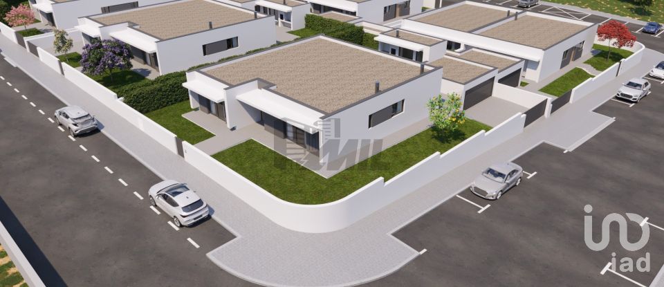 Casa / Villa T3 em Santa Maria da Feira, Travanca, Sanfins e Espargo de 237 m²