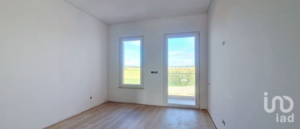 Maison T3 à Silveira de 308 m²