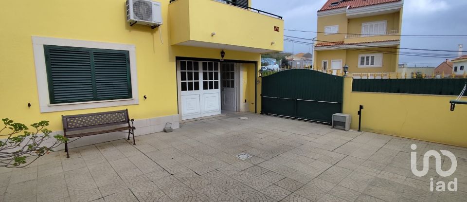 Casa / Villa T4 em Mina de Água de 240 m²