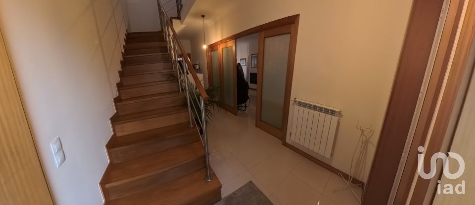 Maison T3 à Árvore de 156 m²