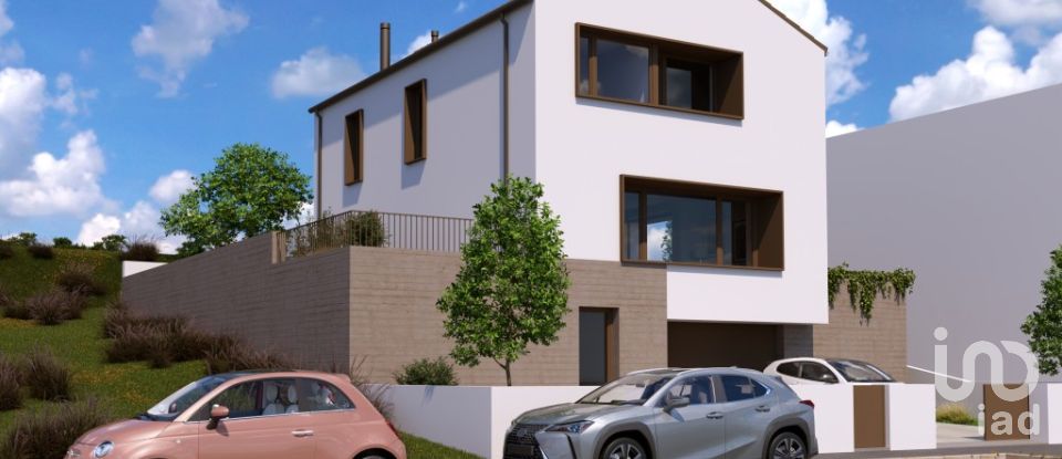 Maison T3 à A dos Cunhados e Maceira de 210 m²