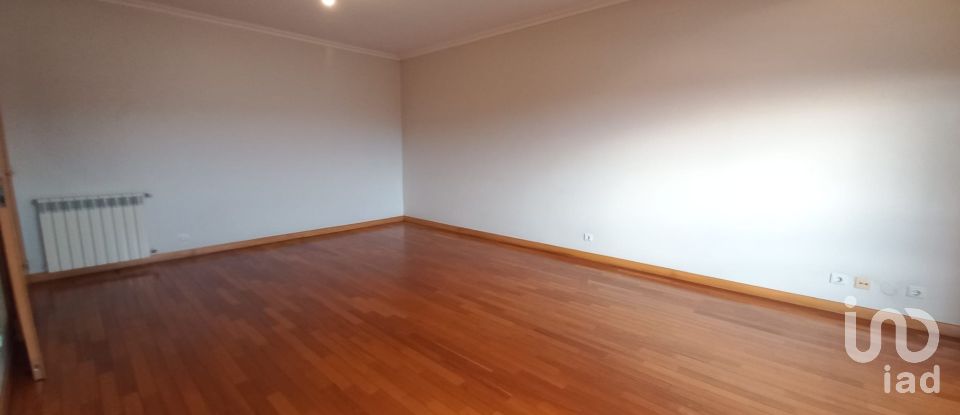 Apartment T3 in Barcelos, Vila Boa e Vila Frescainha (São Martinho e São Pedro) of 140 m²