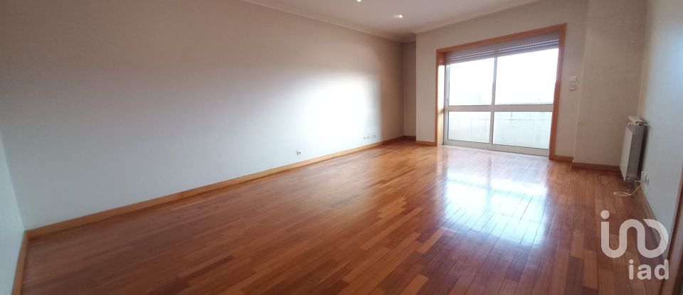 Apartment T3 in Barcelos, Vila Boa e Vila Frescainha (São Martinho e São Pedro) of 140 m²