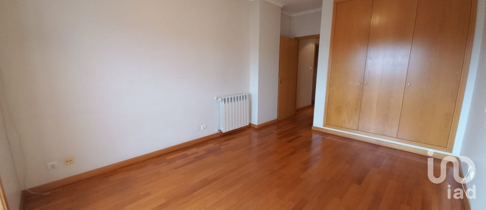 Apartment T3 in Barcelos, Vila Boa e Vila Frescainha (São Martinho e São Pedro) of 140 m²