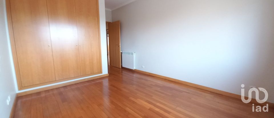 Apartment T3 in Barcelos, Vila Boa e Vila Frescainha (São Martinho e São Pedro) of 140 m²