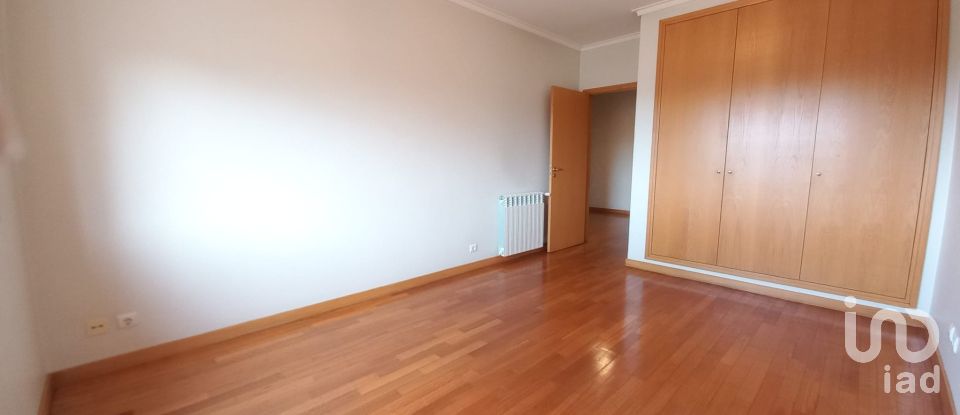 Apartment T3 in Barcelos, Vila Boa e Vila Frescainha (São Martinho e São Pedro) of 140 m²