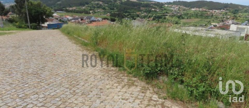 Terreno em Galegos de 1 577 m²