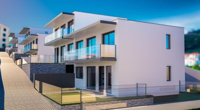 Maison T3 à Caniço de 221 m²