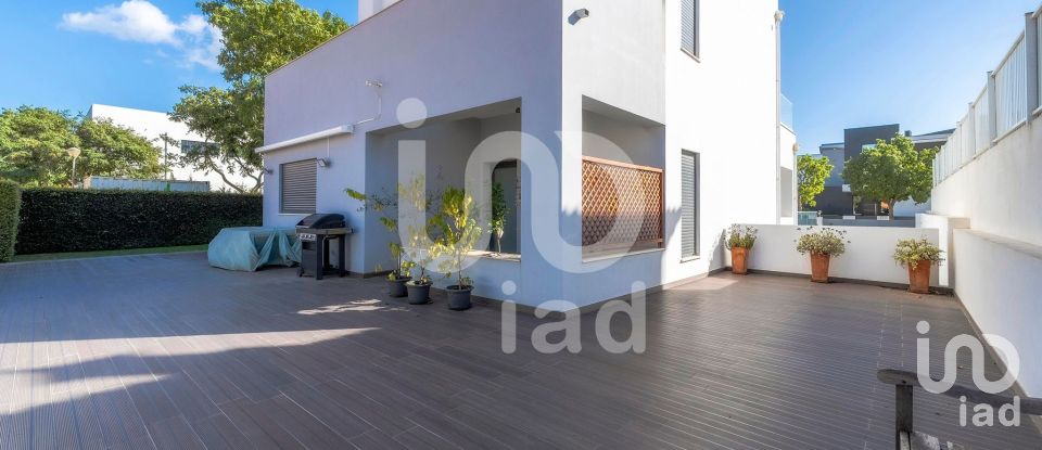 House T3 in Quarteira of 442 m²