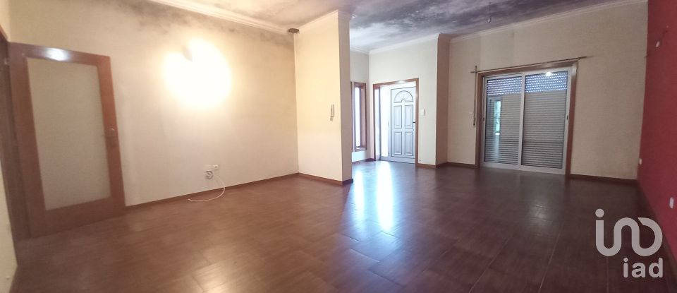 Maison T3 à Viatodos, Grimancelos, Minhotães E Monte De Fralães de 160 m²