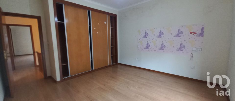 Maison T3 à Viatodos, Grimancelos, Minhotães E Monte De Fralães de 160 m²