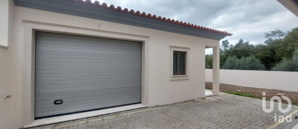 Maison T4 à Porto de Mós - São João Baptista e São Pedro de 230 m²