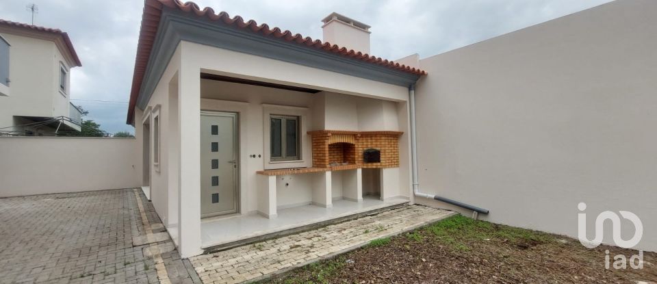 Maison T4 à Porto de Mós - São João Baptista e São Pedro de 230 m²