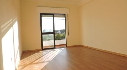 Appartement T2 à Pegões de 94 m²