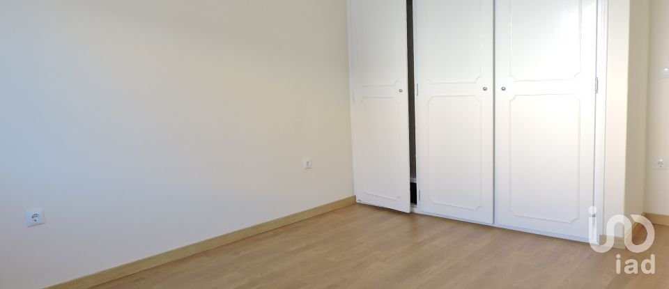 Appartement T2 à Pegões de 94 m²