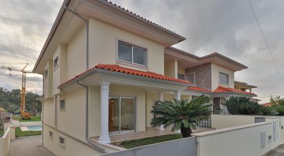 Casa / Villa T4 em Cernache de 219 m²