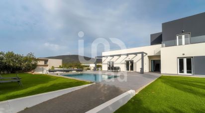 House T4 in Moncarapacho e Fuseta of 518 m²