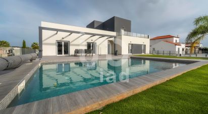 House T4 in Moncarapacho e Fuseta of 518 m²