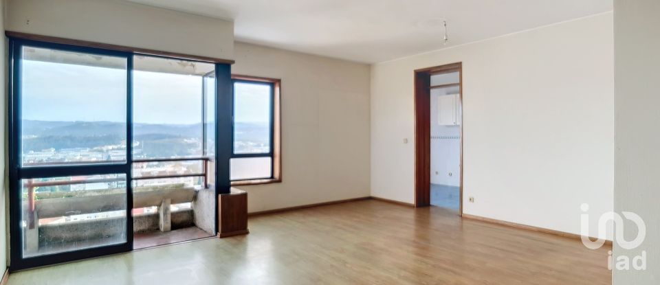 Apartment T3 in São joão da madeira of 131 m²