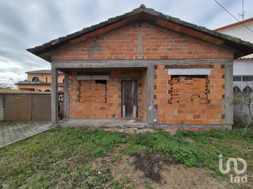 Prédio em Ponte de Vagos e Santa Catarina de 86 m²