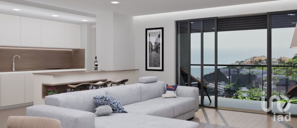 Appartement T2 à Câmara de Lobos de 131 m²