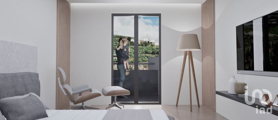 Appartement T2 à Câmara de Lobos de 131 m²