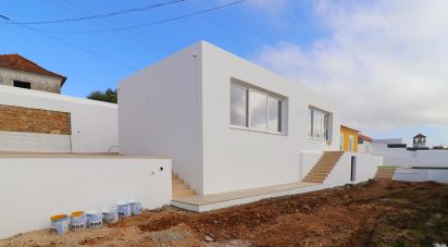 House T3 in Azoia de Cima e Tremês of 140 m²